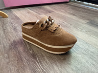 Platform clogs