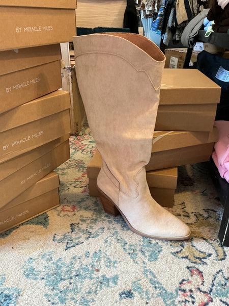 Classy Beige Boots